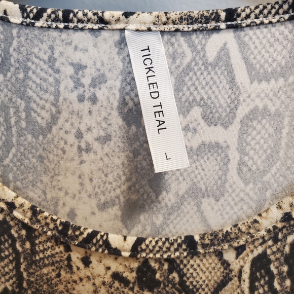 Top - Picture 4 of 4